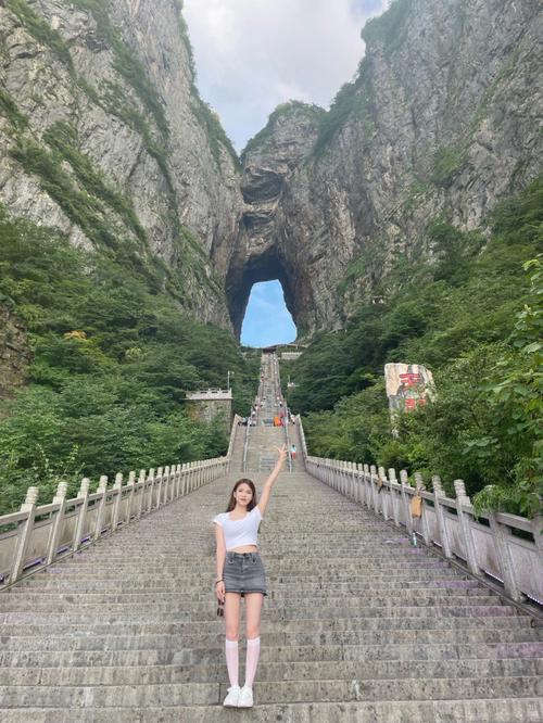 张家界旅游必去景区_张家界旅游必去景区天门山