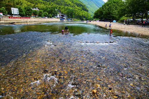 安徽泾县旅游景点大全_安徽泾县旅游景点大全月亮湾